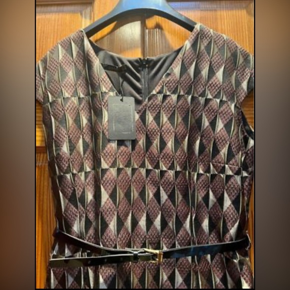 🆕 👗Last One👗black/gold dress with black belt - Picture 8 of 8